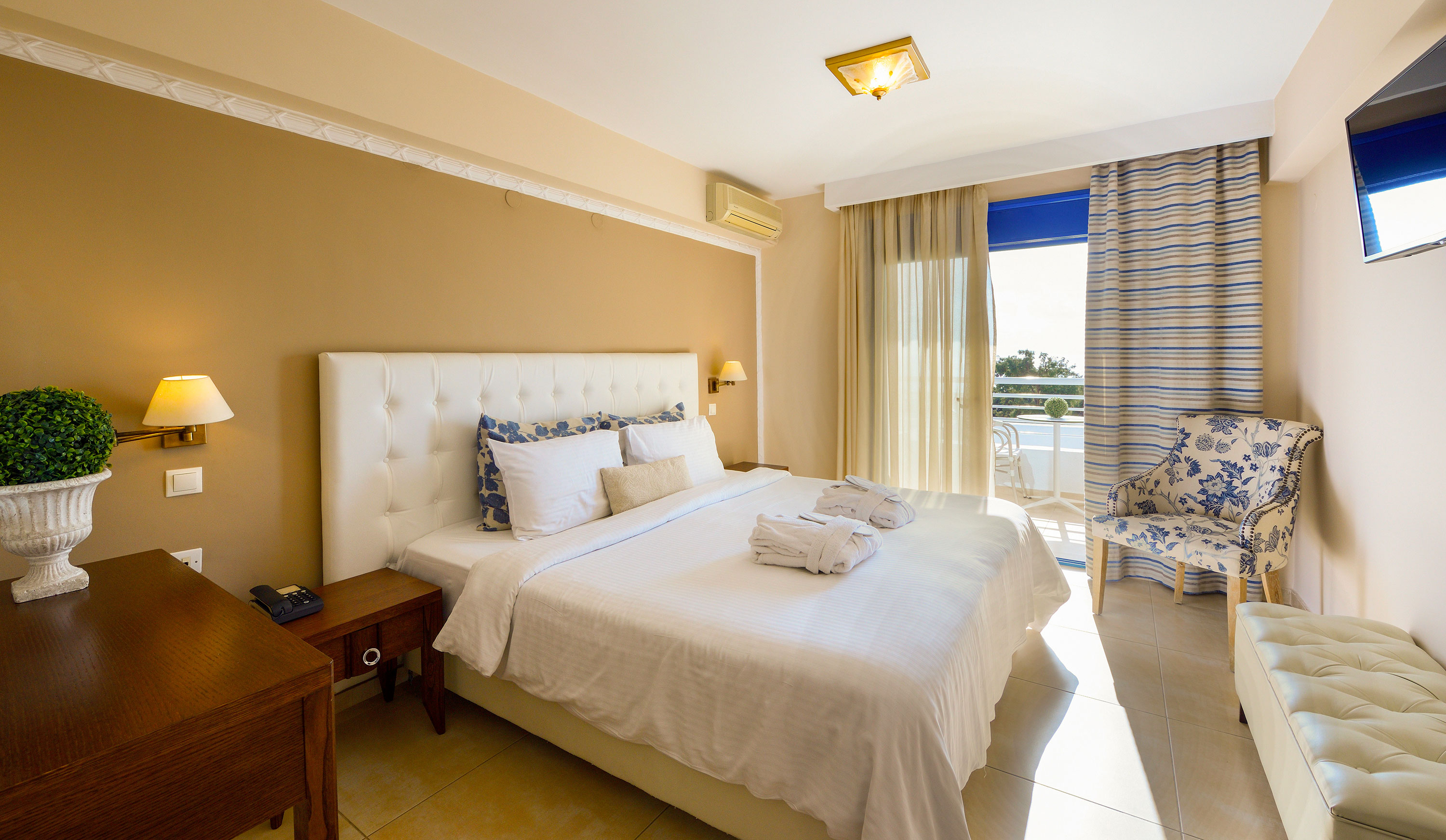 Autumn Stay + Room Upgrade